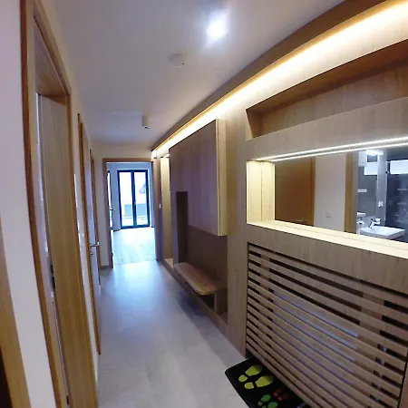 Apartment Grand 4*